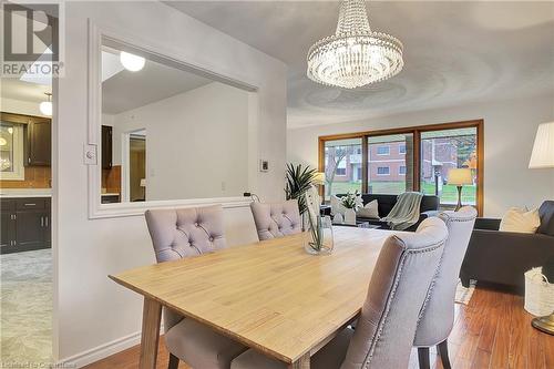 15 Cherry Hill Drive, Kitchener, ON - Indoor Photo Showing Dining Room