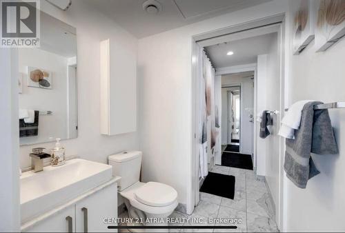 4707 - 12 York Street, Toronto, ON - Indoor Photo Showing Bathroom