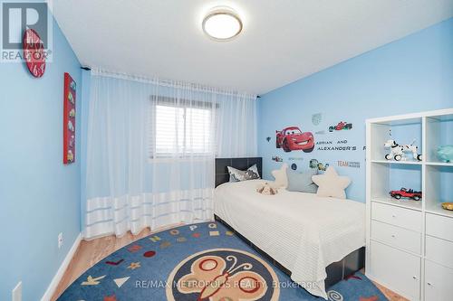 638 Galahad Drive, Oshawa, ON - Indoor Photo Showing Bedroom