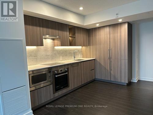 1708 - 17 Bathurst Street, Toronto, ON - Indoor