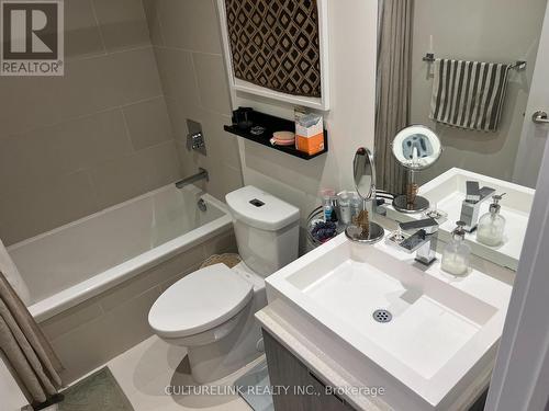 203 - 246 Logan Avenue, Toronto, ON - Indoor Photo Showing Bathroom