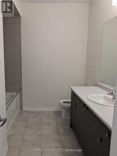 1175 Marathon Avenue, Pickering, ON - Indoor Photo Showing Bathroom