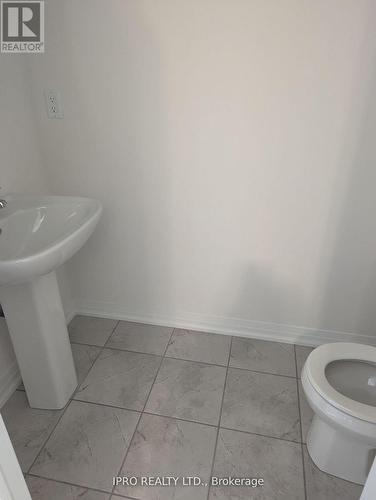 1175 Marathon Avenue, Pickering, ON - Indoor Photo Showing Bathroom