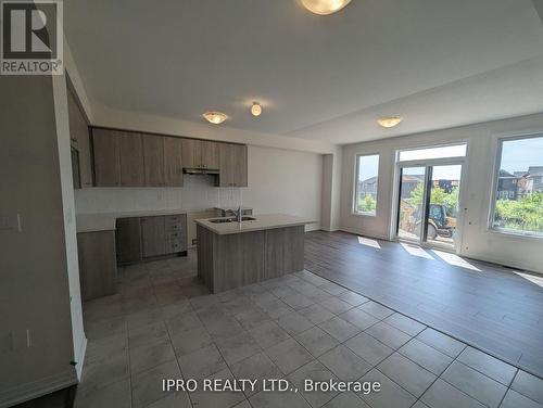 1175 Marathon Avenue, Pickering, ON - Indoor Photo Showing Kitchen