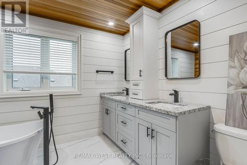 14 Sheppard Drive, Tay, ON - Indoor Photo Showing Bathroom