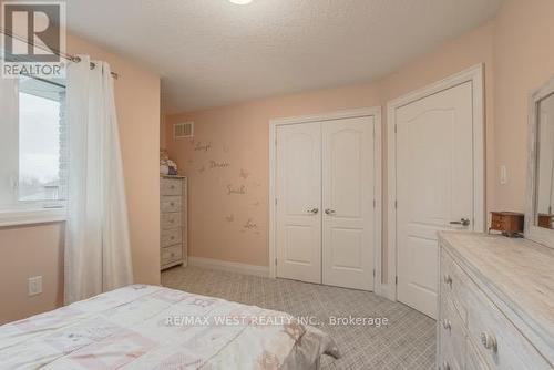 14 Sheppard Drive, Tay, ON - Indoor Photo Showing Bedroom