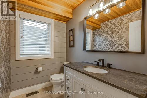 14 Sheppard Drive, Tay, ON - Indoor Photo Showing Bathroom