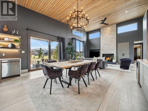 7 Meadowlark Way, Collingwood, ON - Indoor Photo Showing Dining Room