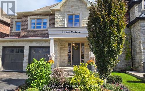 21 Verdi Road, Richmond Hill, ON - Outdoor With Facade