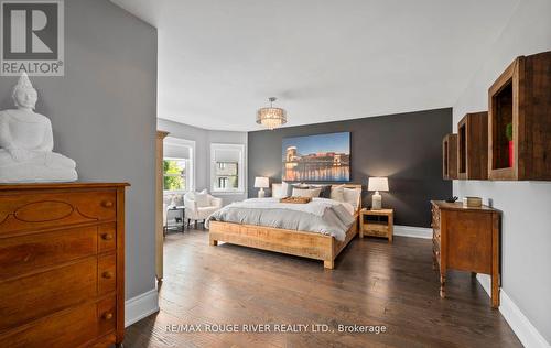 21 Verdi Road, Richmond Hill, ON - Indoor Photo Showing Bedroom