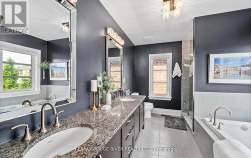 21 Verdi Road, Richmond Hill, ON - Indoor Photo Showing Bathroom