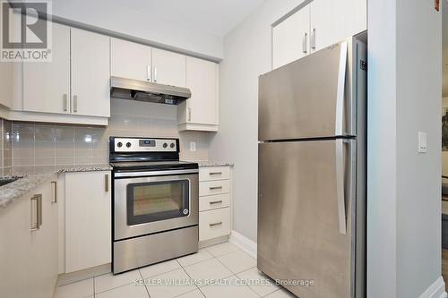 222 - 481 Rupert Avenue, Whitchurch-Stouffville, ON - Indoor Photo Showing Kitchen With Stainless Steel Kitchen With Upgraded Kitchen