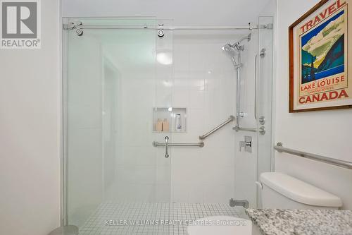 222 - 481 Rupert Avenue, Whitchurch-Stouffville, ON - Indoor Photo Showing Bathroom