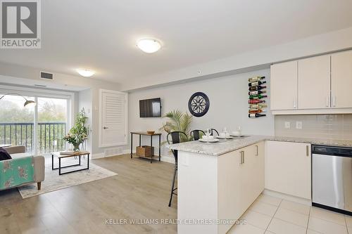 222 - 481 Rupert Avenue, Whitchurch-Stouffville, ON - Indoor Photo Showing Kitchen