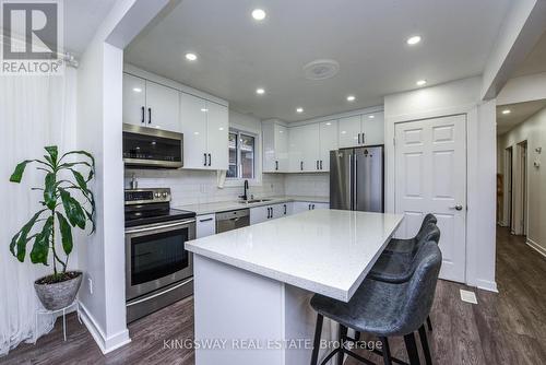 4187 Highland Park Drive, Lincoln, ON - Indoor Photo Showing Kitchen With Upgraded Kitchen