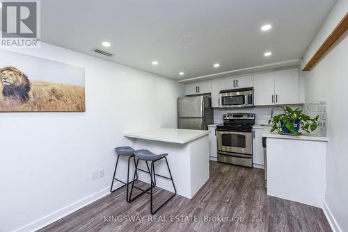 4187 Highland Park Drive, Lincoln, ON - Indoor Photo Showing Kitchen