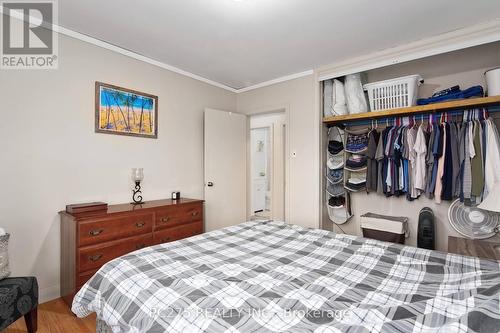 1240 Hillcrest Avenue, London, ON - Indoor Photo Showing Bedroom