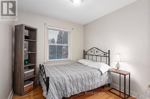 1240 Hillcrest Avenue, London, ON - Indoor Photo Showing Bedroom