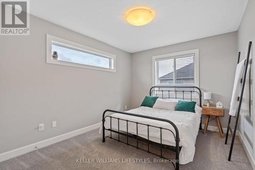 2479 Tokala Trail, London, ON - Indoor Photo Showing Bedroom