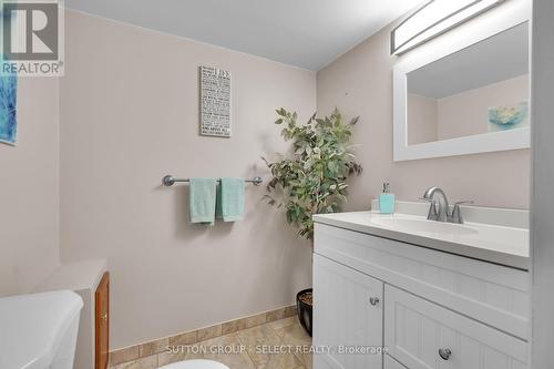 83 Sunrise Crescent, London, ON - Indoor Photo Showing Bathroom