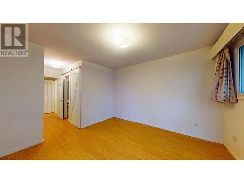 Master bedroom on Main. - 350 Davie Road Unit# 9, Kelowna, BC - Indoor Photo Showing Other Room