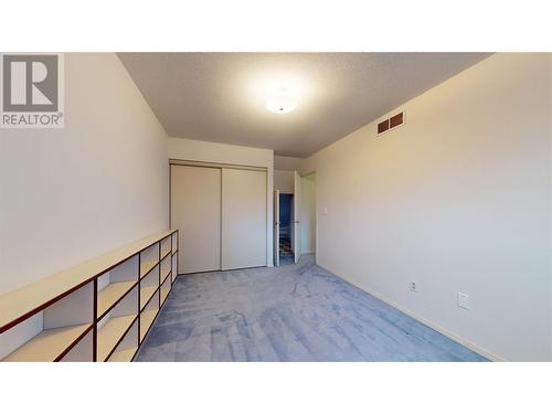 350 Davie Road Unit# 9, Kelowna, BC - Indoor Photo Showing Other Room