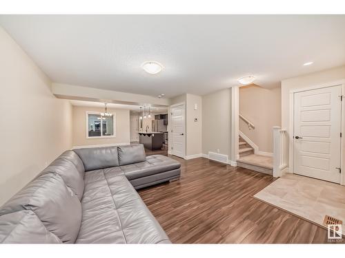 17126 38 St Nw, Edmonton, AB - Indoor Photo Showing Living Room