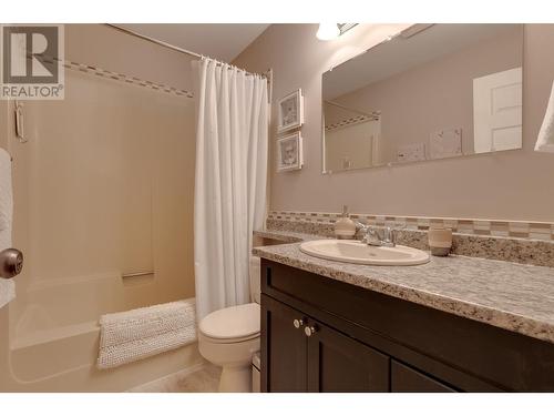 3282 Bellamy Road, Prince George, BC - Indoor Photo Showing Bathroom