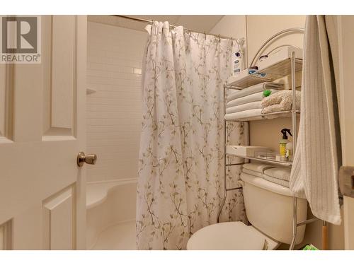 3282 Bellamy Road, Prince George, BC - Indoor Photo Showing Bathroom