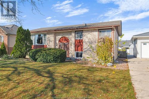 157 Fairview West, Essex, ON - Outdoor