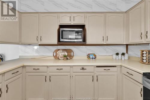 157 Fairview West, Essex, ON - Indoor Photo Showing Kitchen