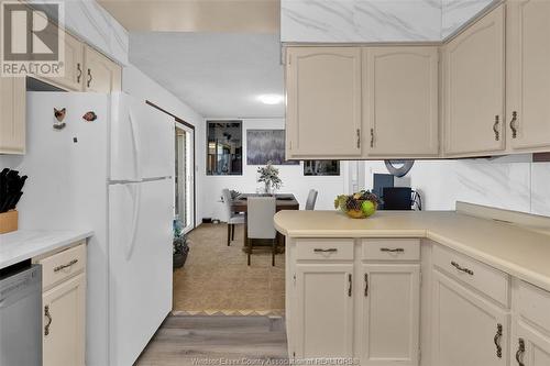 157 Fairview West, Essex, ON - Indoor Photo Showing Kitchen