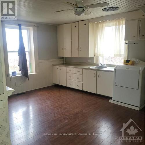 733 Calvin Road, Whitewater Region, ON - Indoor Photo Showing Laundry Room