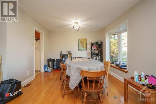 Dining Room - 1944 Ronald Avenue, Ottawa, ON - Indoor Photo Showing Dining Room