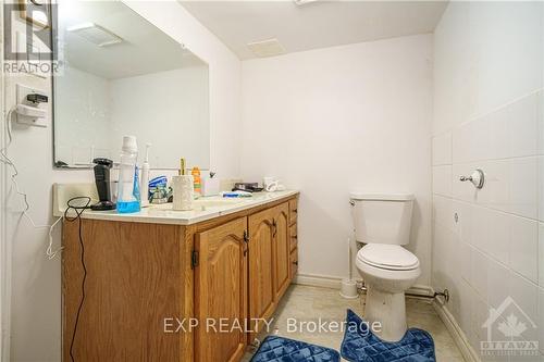 1944 Ronald Avenue, Ottawa, ON - Indoor Photo Showing Bathroom