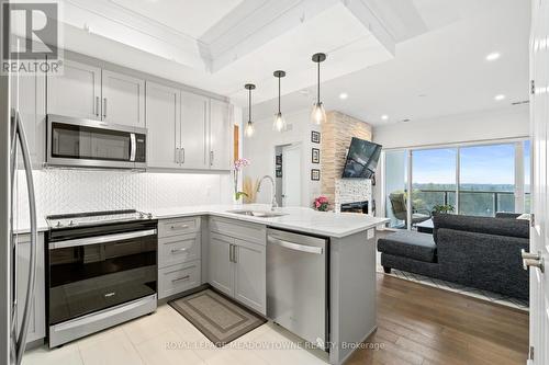 801 - 1880 Gordon Street, Guelph, ON - Indoor Photo Showing Kitchen With Stainless Steel Kitchen With Upgraded Kitchen