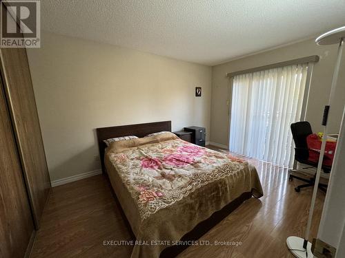 21 Salvia Court, London, ON - Indoor Photo Showing Bedroom