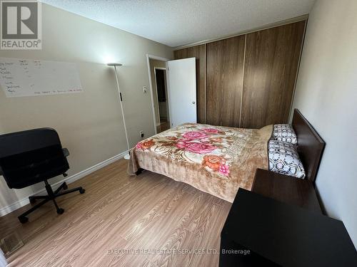 21 Salvia Court, London, ON - Indoor Photo Showing Bedroom