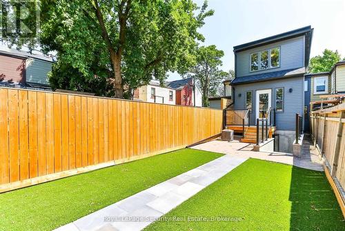 Lower - 136 Markham Street, Toronto, ON - Outdoor