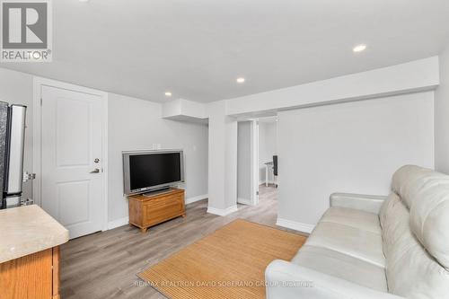 96 King High Avenue, Toronto, ON - Indoor Photo Showing Living Room