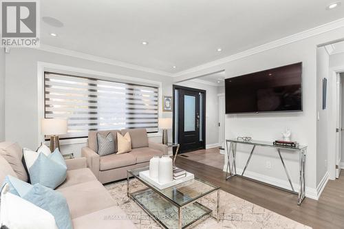 96 King High Avenue, Toronto, ON - Indoor Photo Showing Living Room