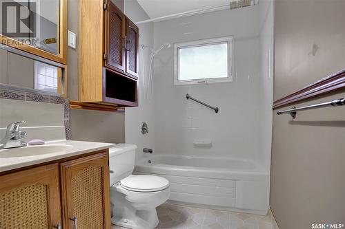 4457 Acadia Drive, Regina, SK - Indoor Photo Showing Bathroom