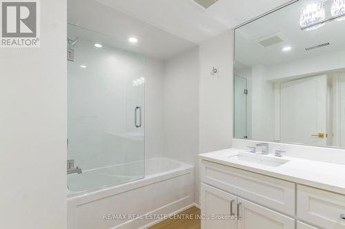 256 Ridge Drive, Milton, ON - Indoor Photo Showing Bathroom