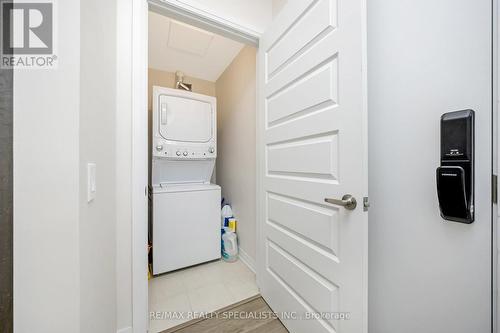 313 - 470 Gordon Krantz Avenue, Milton, ON - Indoor Photo Showing Laundry Room