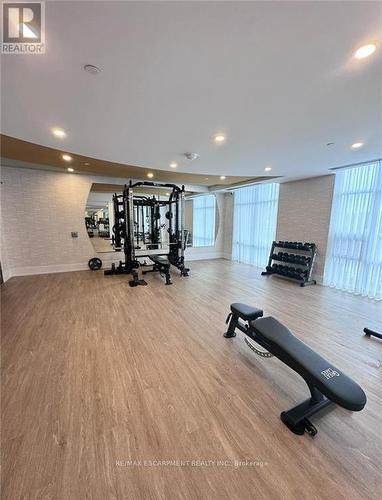 325 - 470 Dundas Street E, Hamilton, ON - Indoor Photo Showing Gym Room