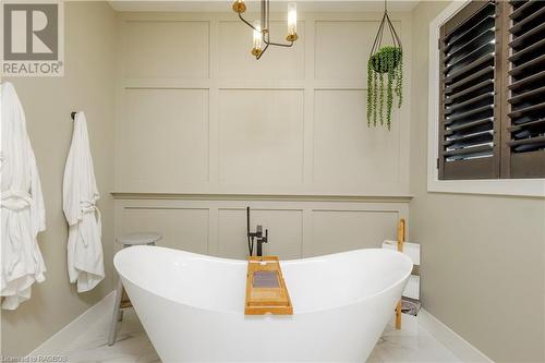 Bathroom with a bathtub - 33 Madwayosh Street, Southampton, ON - Indoor Photo Showing Bathroom