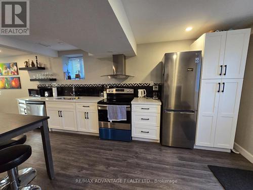 1390 Aldersbrook Road, London, ON - Indoor Photo Showing Kitchen With Double Sink