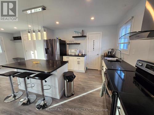 1390 Aldersbrook Road, London, ON - Indoor Photo Showing Kitchen