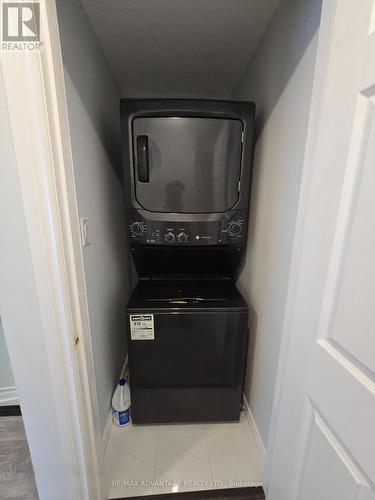 1390 Aldersbrook Road, London, ON - Indoor Photo Showing Laundry Room