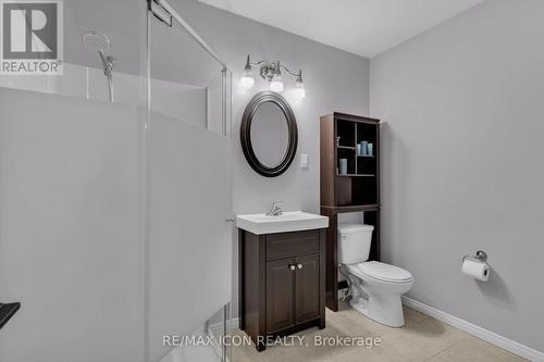 253 Minnie Street, Thames Centre, ON - Indoor Photo Showing Bathroom